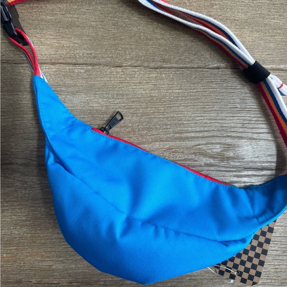 Vans belt bag NWT - Picture 2 of 3